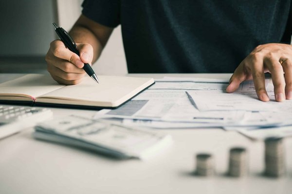 Gérer ses finances: surmonter les difficultés financières